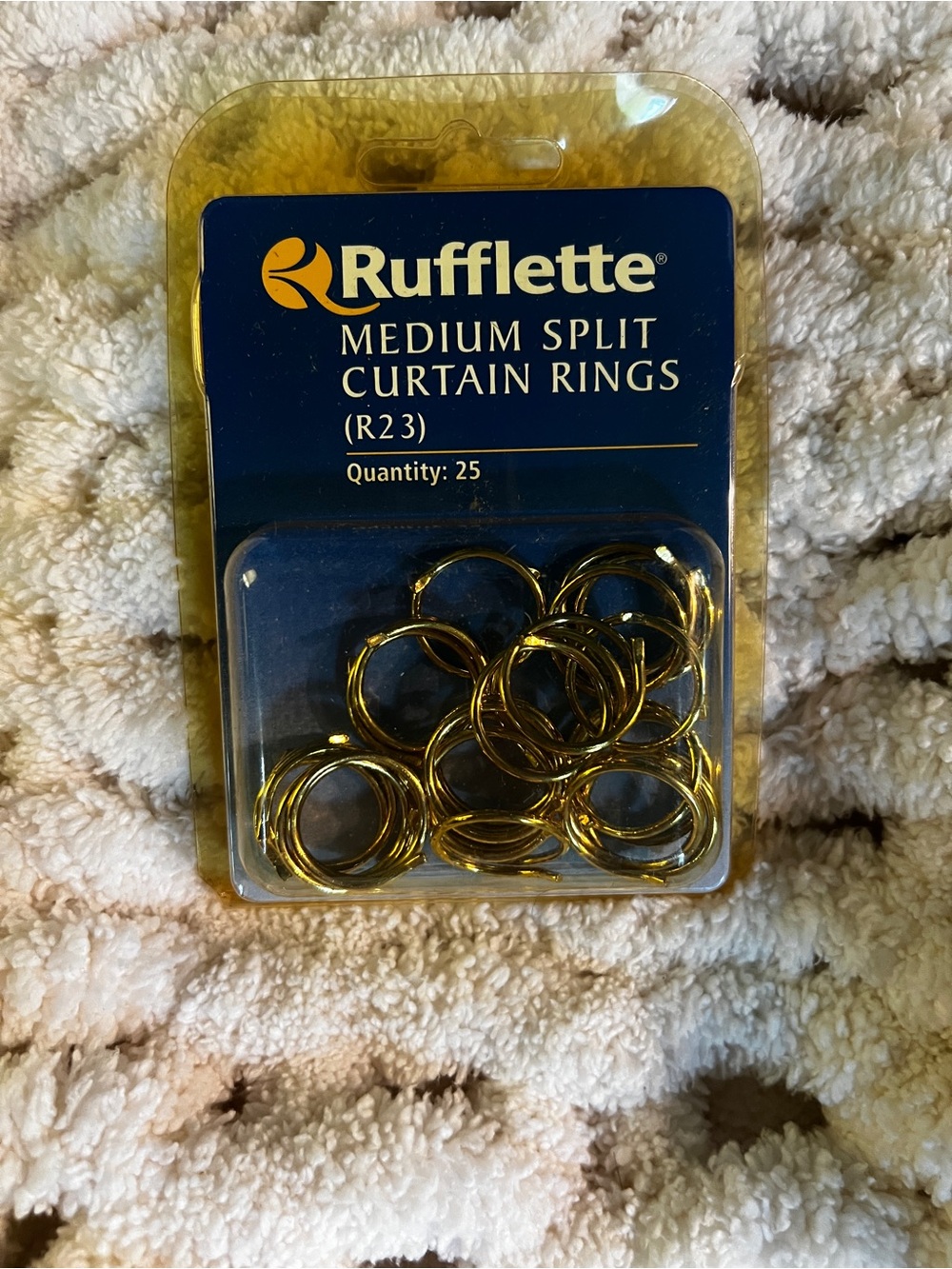 Rufflette R23 Medium Split Curtain Rings Gold Tone 25 Count New Sealed